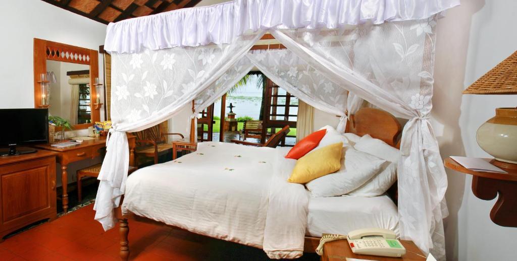 Punnamada Resort Alappuzha Exterior foto